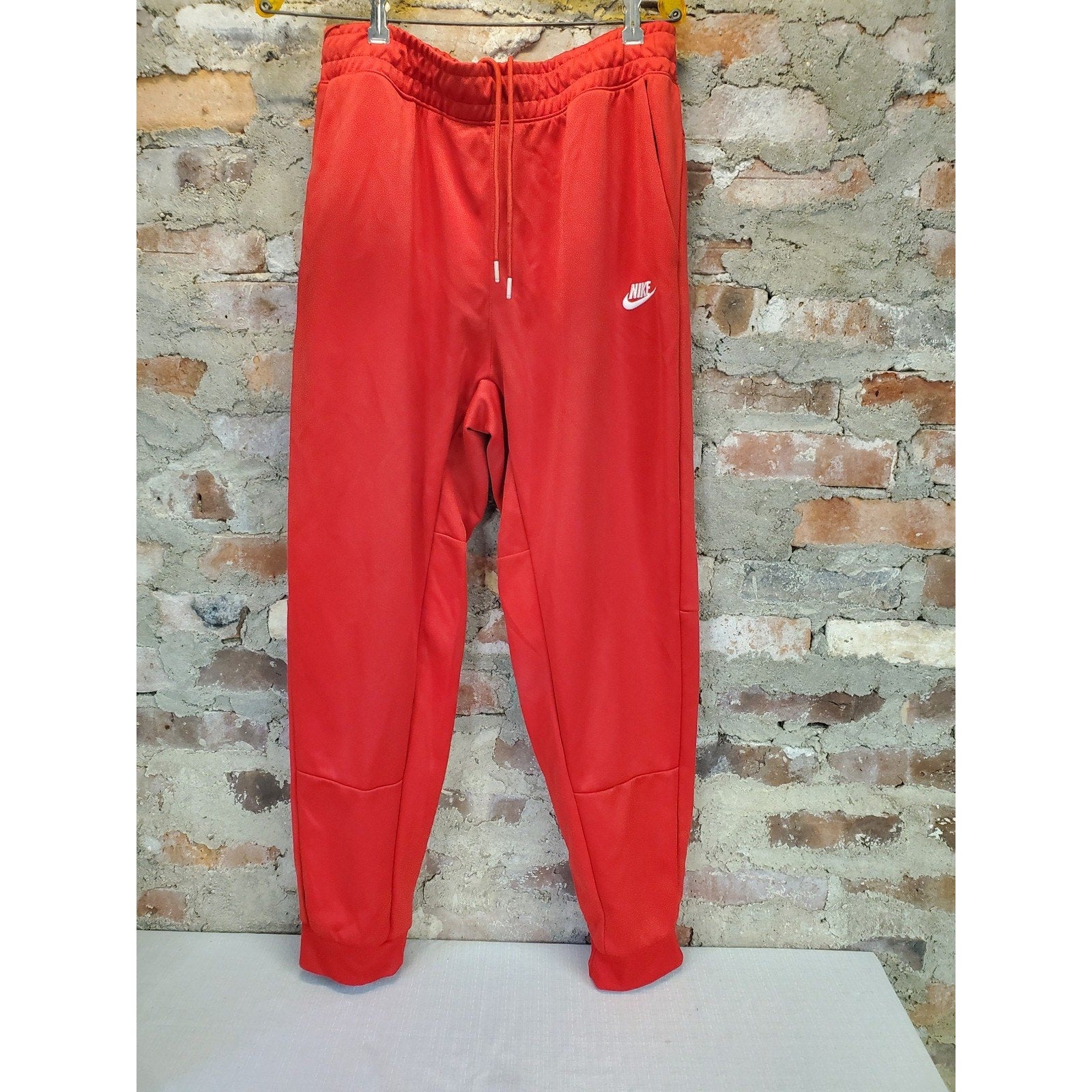 Nike Mens Joggers XL Red Athletic Drawstring Cuffed Tapered Track Pants
