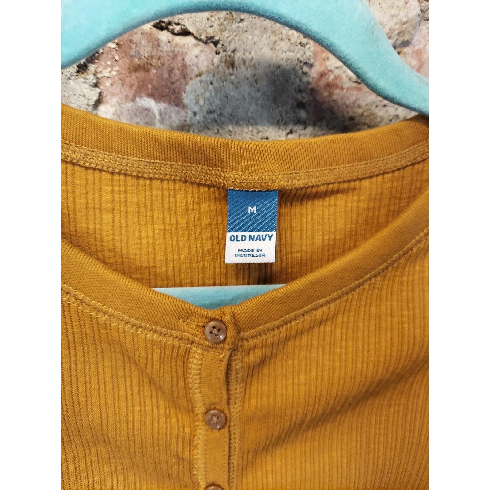 Old Navy Womens Long Sleeve Henley Shirt M Mustard Yellow Ribbed Lettuce Edge