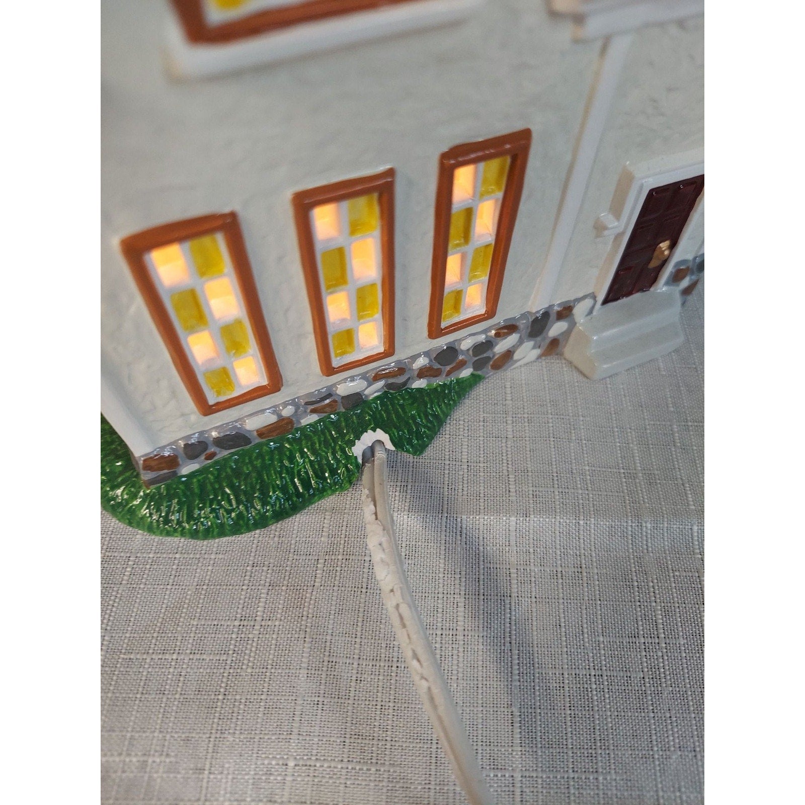 Department 56 Meadowbrook Church Snow Village Lighted House 54009 Original Box