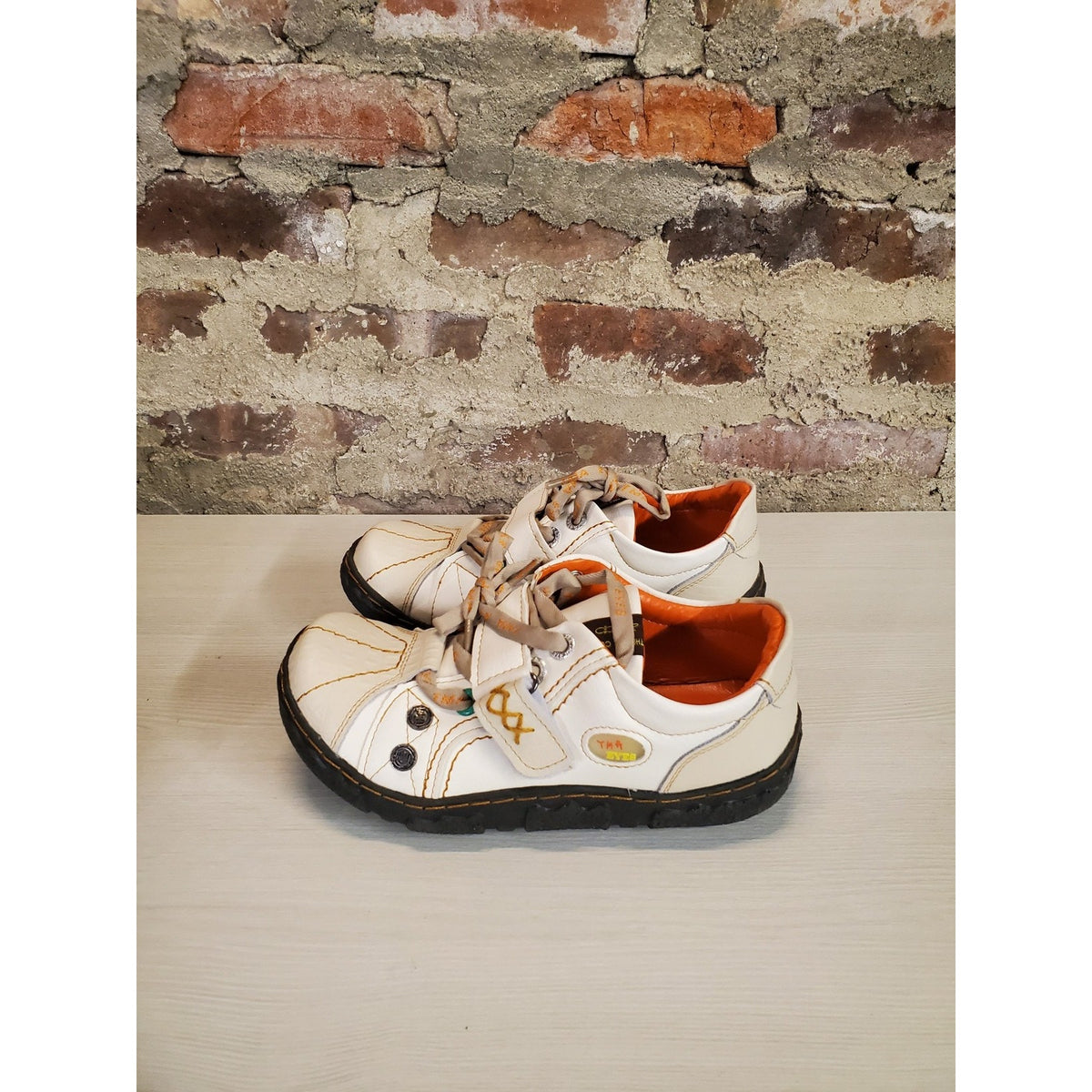 TMA Womens Shoes Sneakers US 6.5 White Orange Leather Low Top Lace Up Casual
