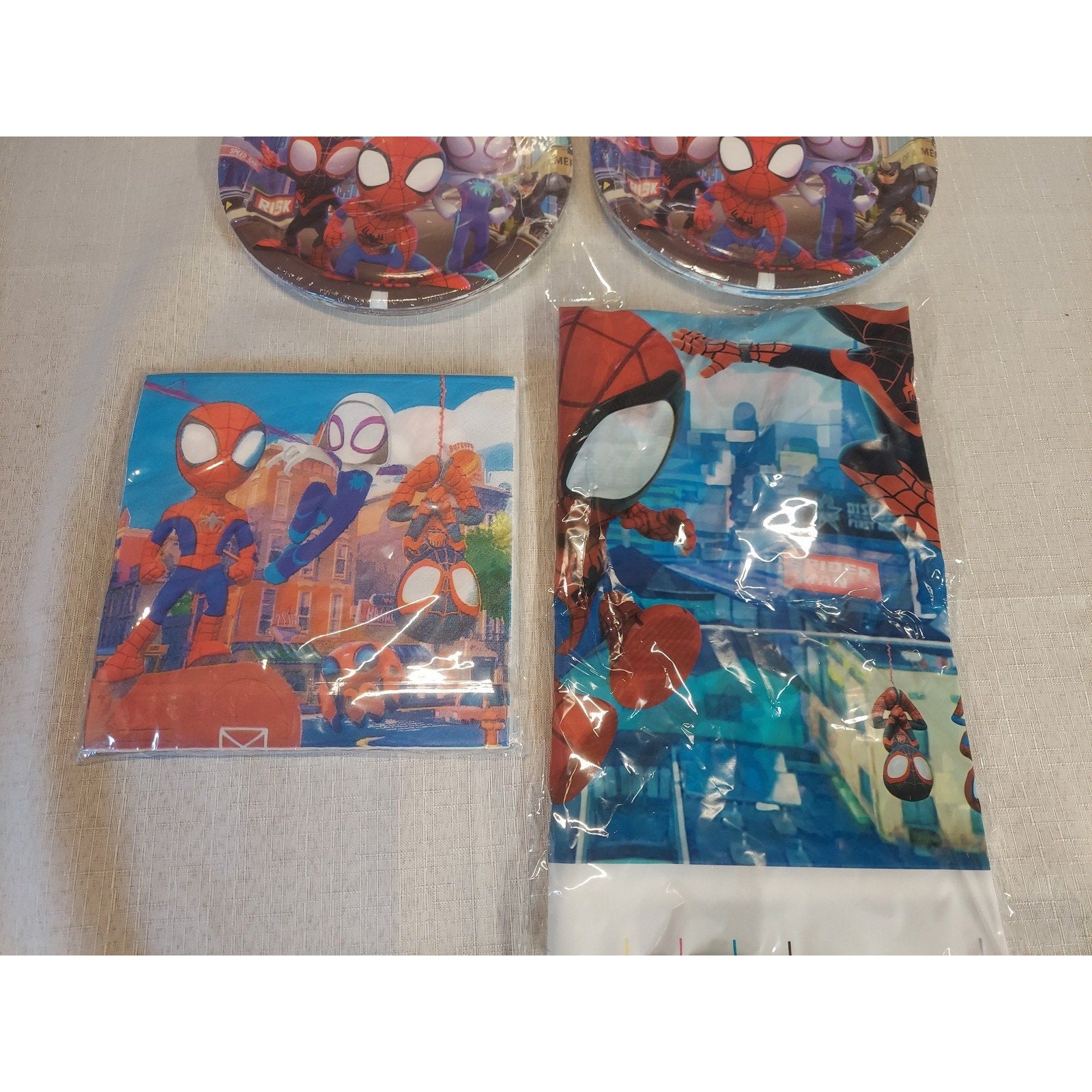 Marvel Spidey Spider-Man Plates Napkins Tablecloth Birthday Kids Party Set