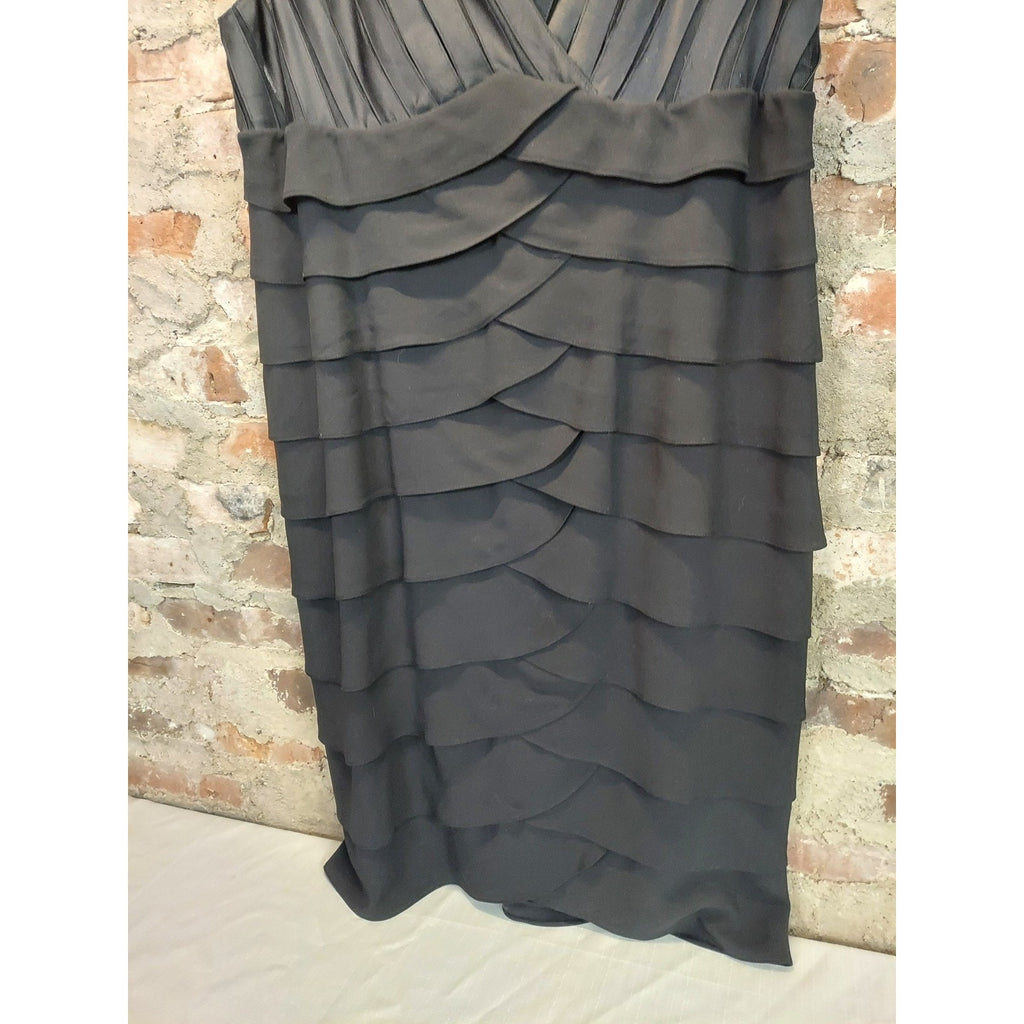 Adrianna Papell Woman Womens Dress Size 18W Black Tiered Ruffle Pleated V Neck