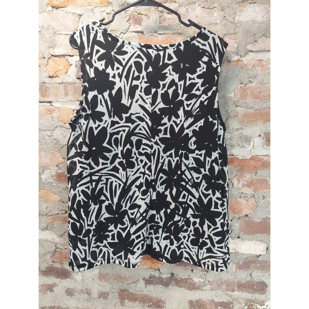 Lane Bryant Womens Tank Top Size 18/20 Black White Floral Abstract V Neck
