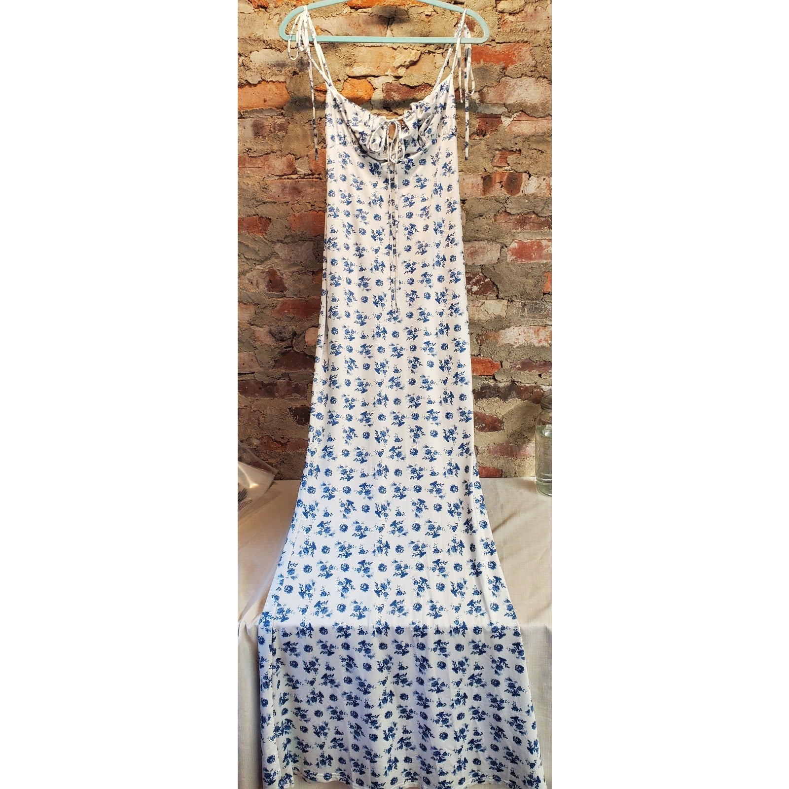 Womens Sz S White Blue Floral Maxi Dress Sleeveless Spaghetti Strap Drawstring