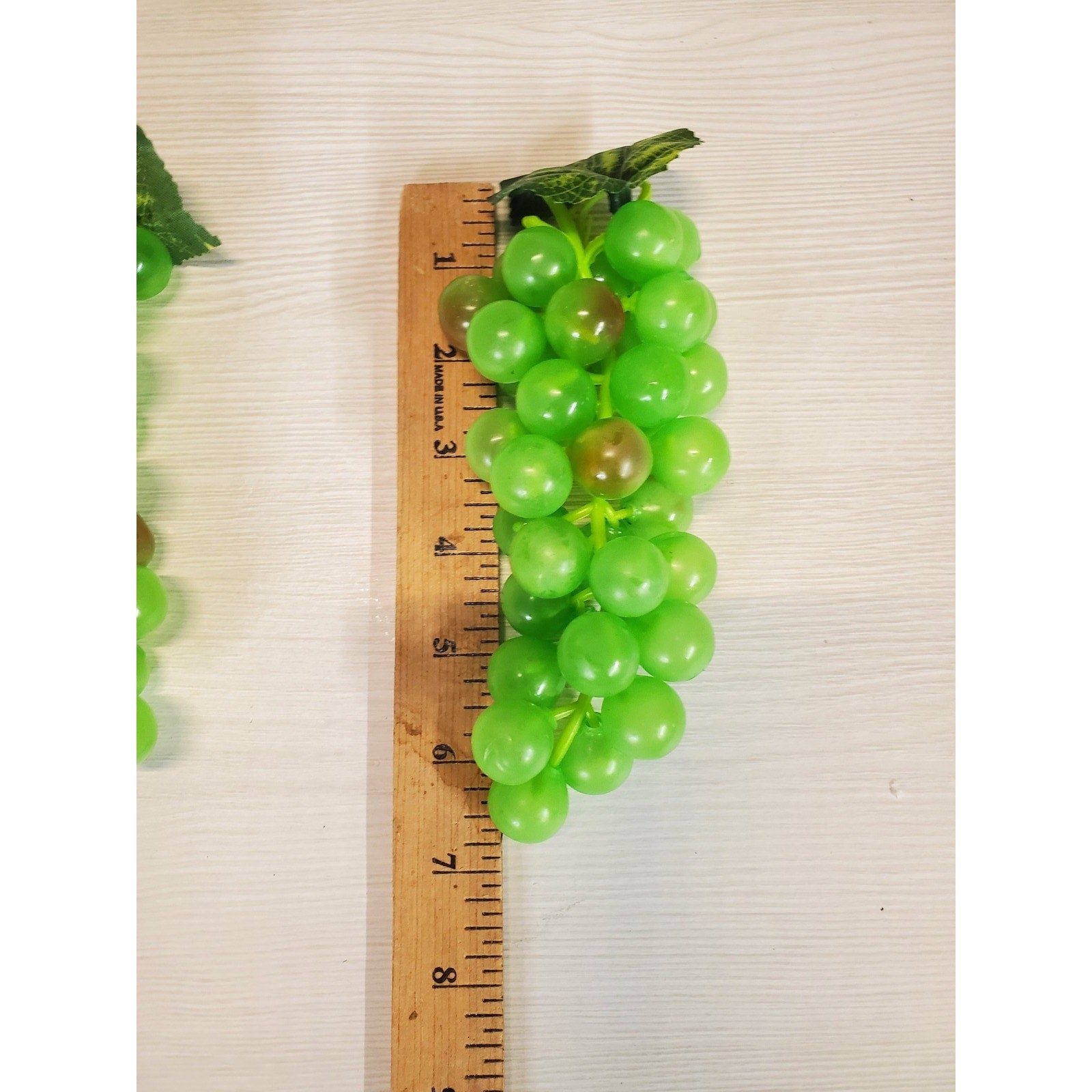 Artificial Grapes Green Faux Fruit Plastic Home Decor Kitchen Display Prop Set 5