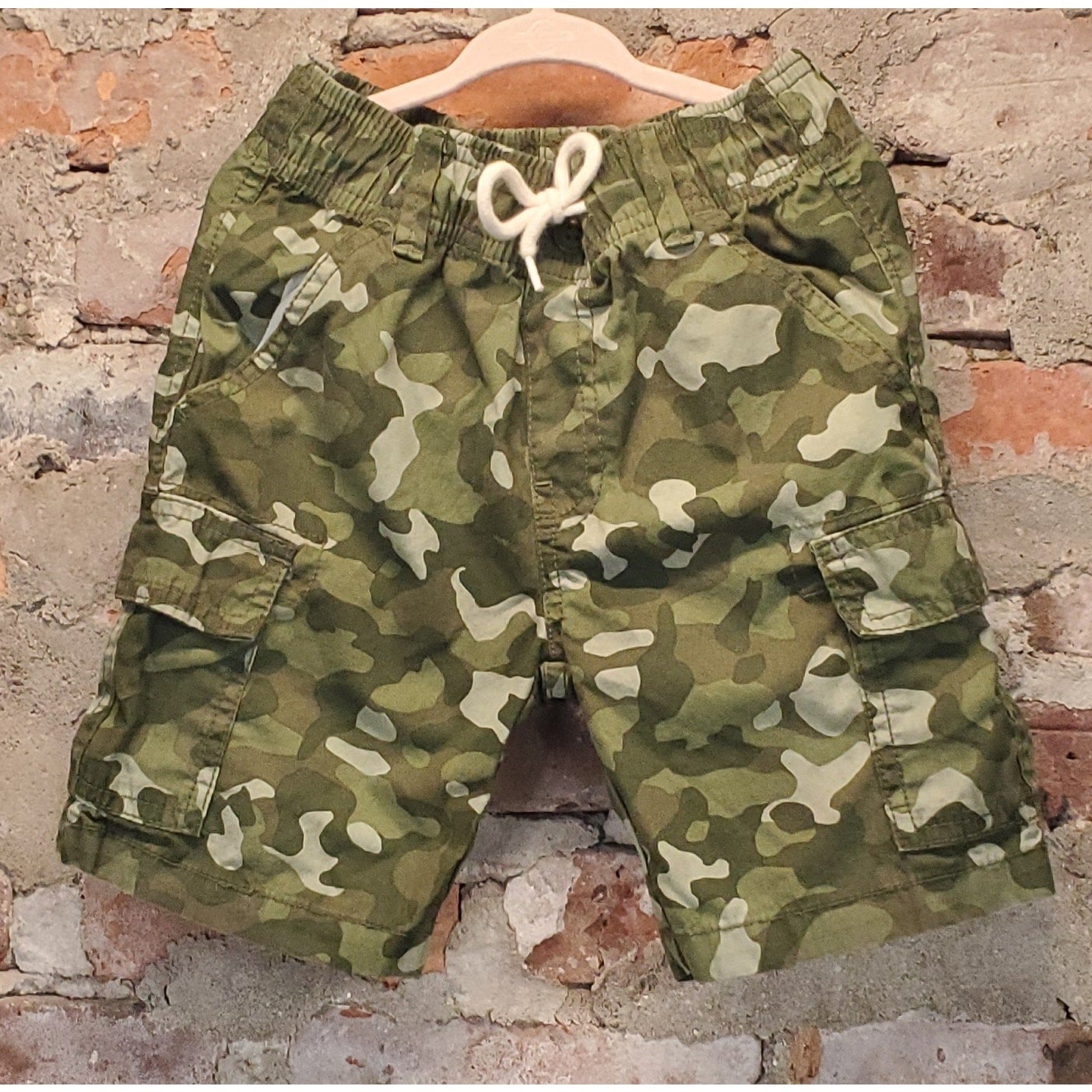 The Childrens Place Boys Cargo Shorts Size 6 Camo Green Elastic Waist Drawstring