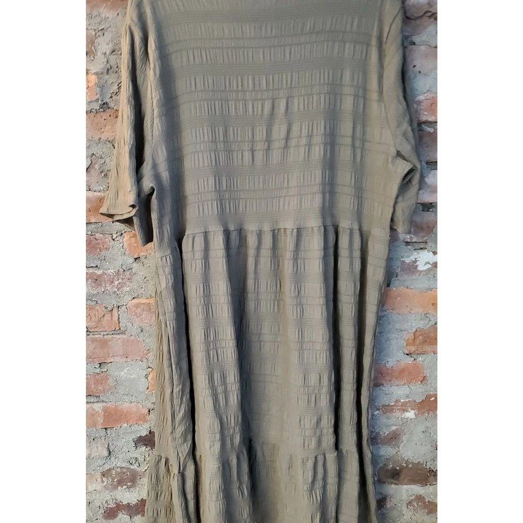 Womens Plus Size Tiered Midi Dress 3XL Olive Green Textured Short Sleeve