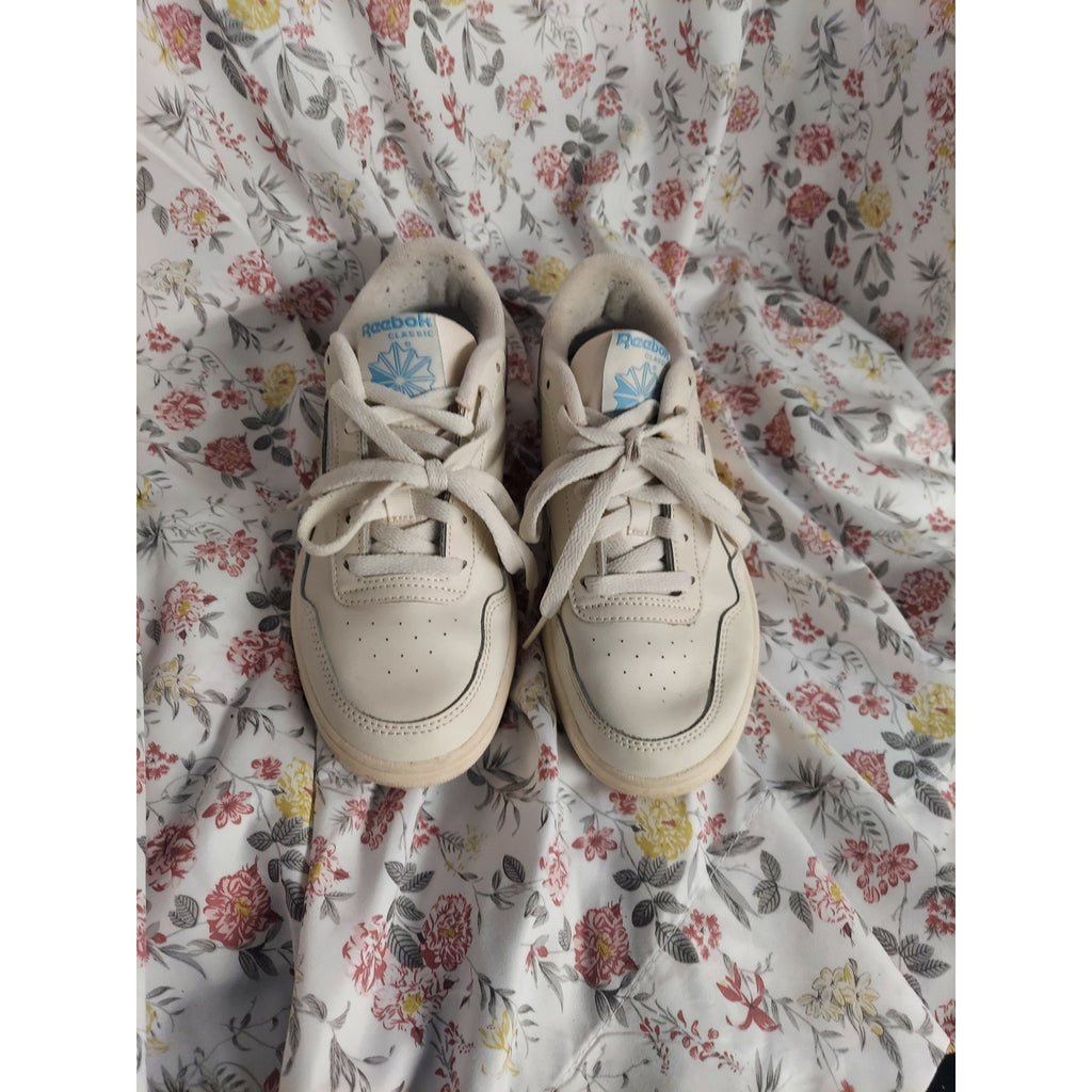 Reebok Womens Sneakers Classic FZ3578 Size 7 1/2 Chalk Light Blue Low Top