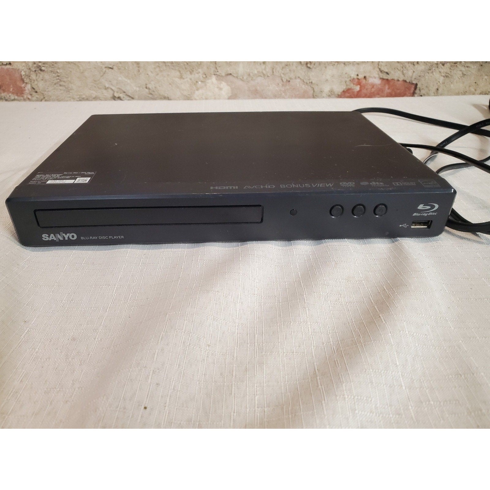 Sanyo Blu Ray Disc Player HDMI AVCHD Bonus View USB DTS HD Dolby Digital Plus