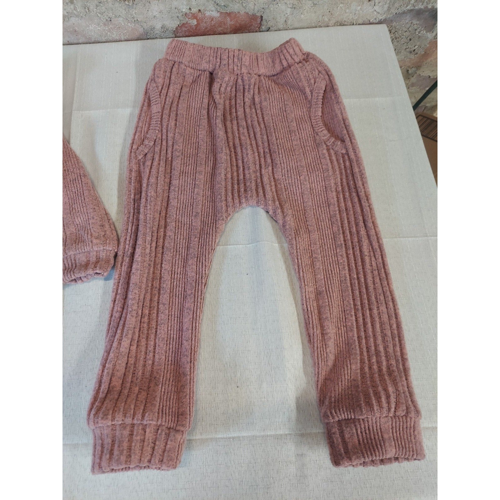 Kids Toddler Loungewear Outfit Set Size 5T Dusty Rose Ribbed Ruffle Sweater