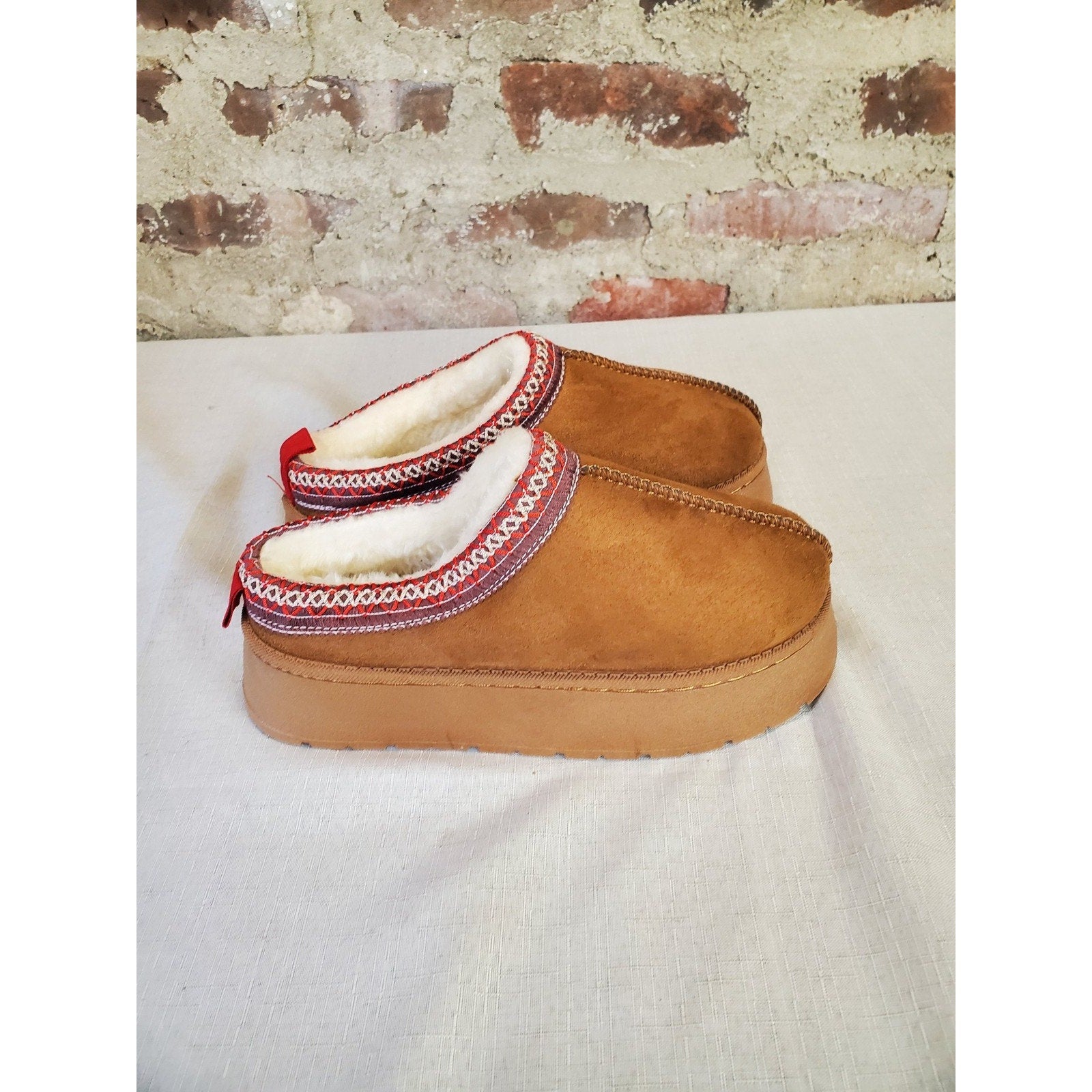 Mule Slippers EU 37 US Womens 6.5 7 Tan Brown Faux Fur Lined Cozy Slip On