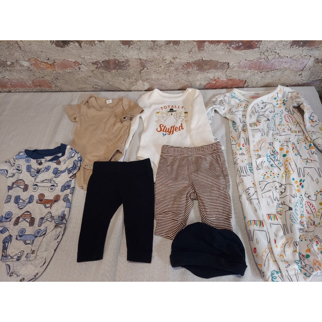 Carters Cat & Jack Baby Clothes Lot Unisex Newborn 0-3 Months Bodysuit Pants