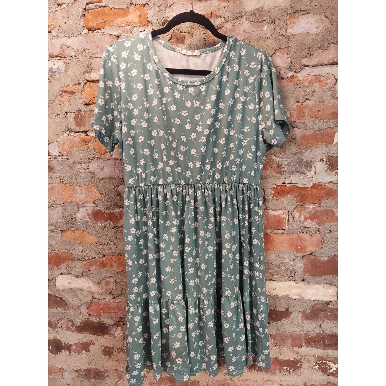 Forever Rose Womens Dress 2X Green Floral Print Short Sleeve Tiered Babydoll