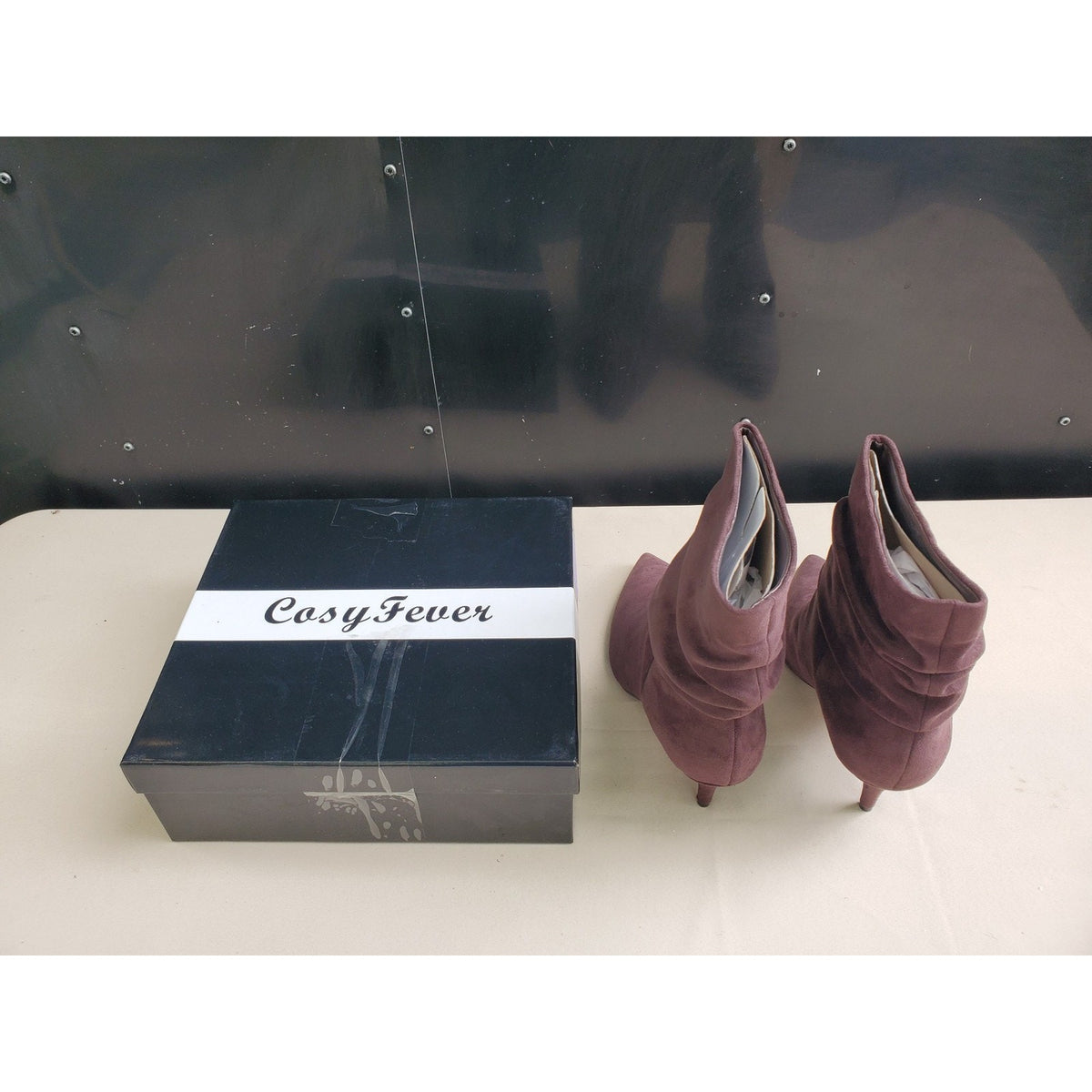 CosyFever Womens Ankle Boots 9.5W Plum Slouchy Pointed Toe Kitten Heel
