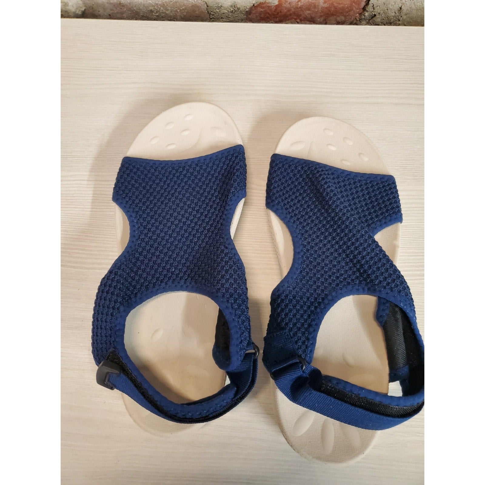 XIHALOOK Womens Walking Sandals Size 8.5 Navy Blue Mesh Adjustable Strap
