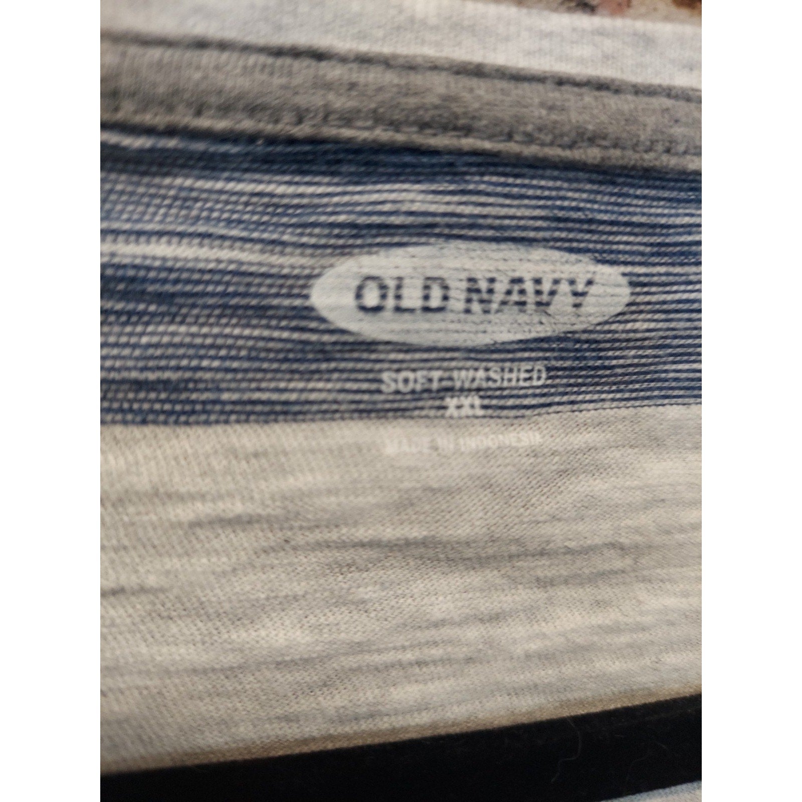 Old Navy Mens XXL V Neck T Shirt Blue Gray Striped Soft Washed Casual