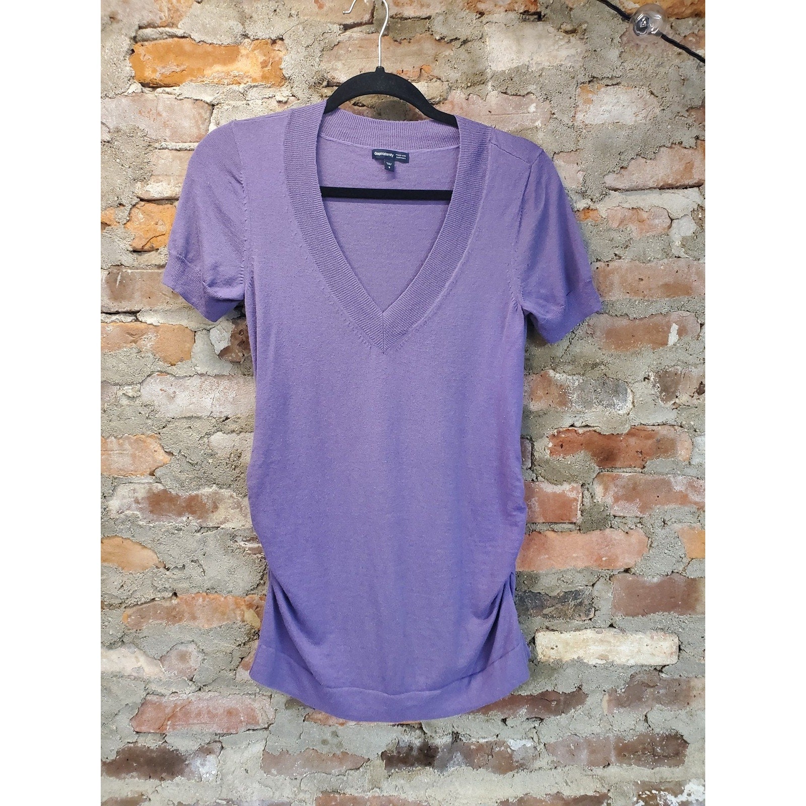 Gap Maternity Womens Sweater S Purple Cashmere Blend V Neck Short Sleeve