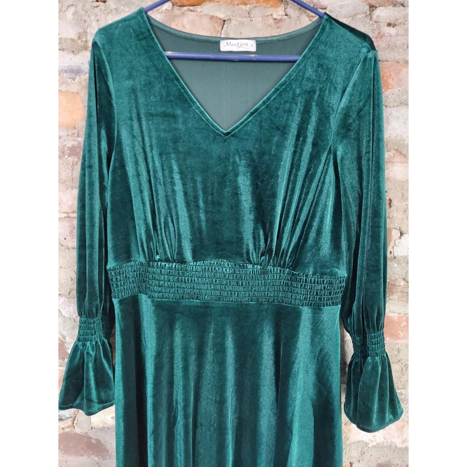 MeetJen Womens XL Emerald Green Velvet V Neck Long Sleeve Midi Dress Cocktail