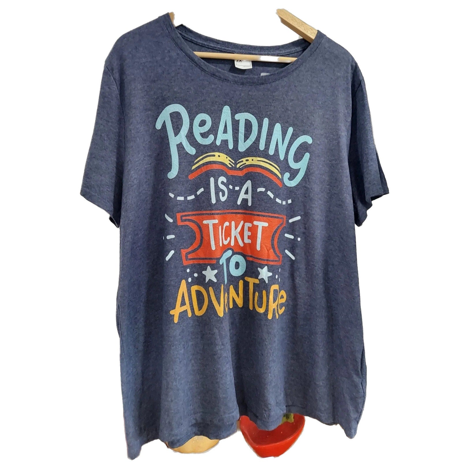 Womens Reading T-Shirt Size 2X Graphic Tee Book Lover Teacher Blue Top