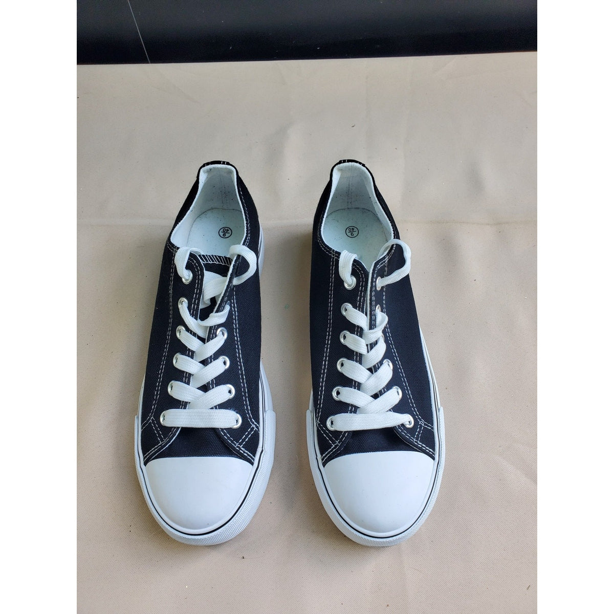 Womens Platform Sneakers Size 9 Black White Canvas Low Top Lace Up Casual