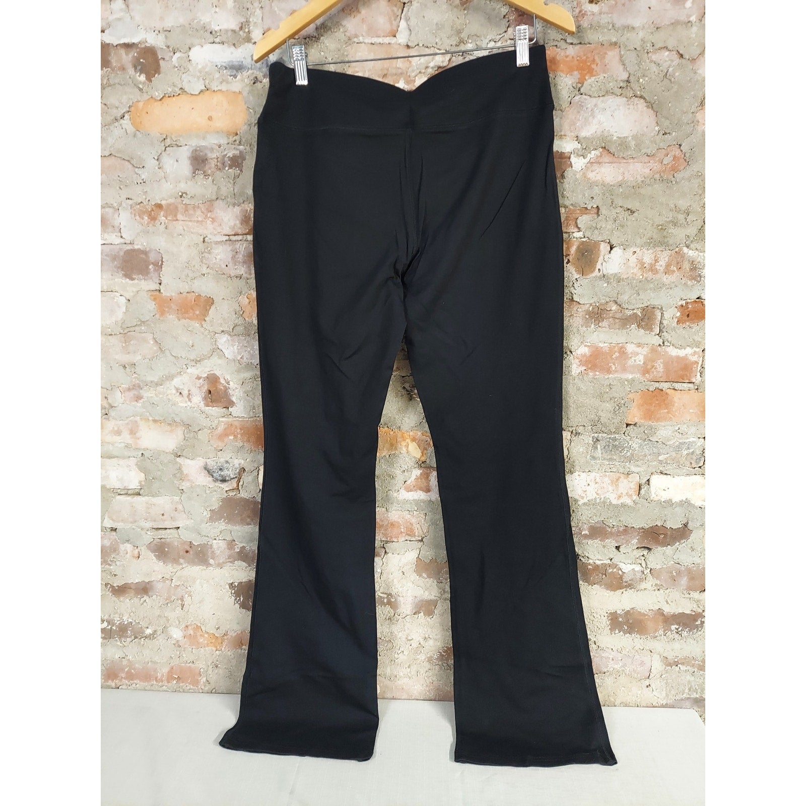 NY Co Womens Bootcut Leggings L Black NWT Stretch Yoga Activewear