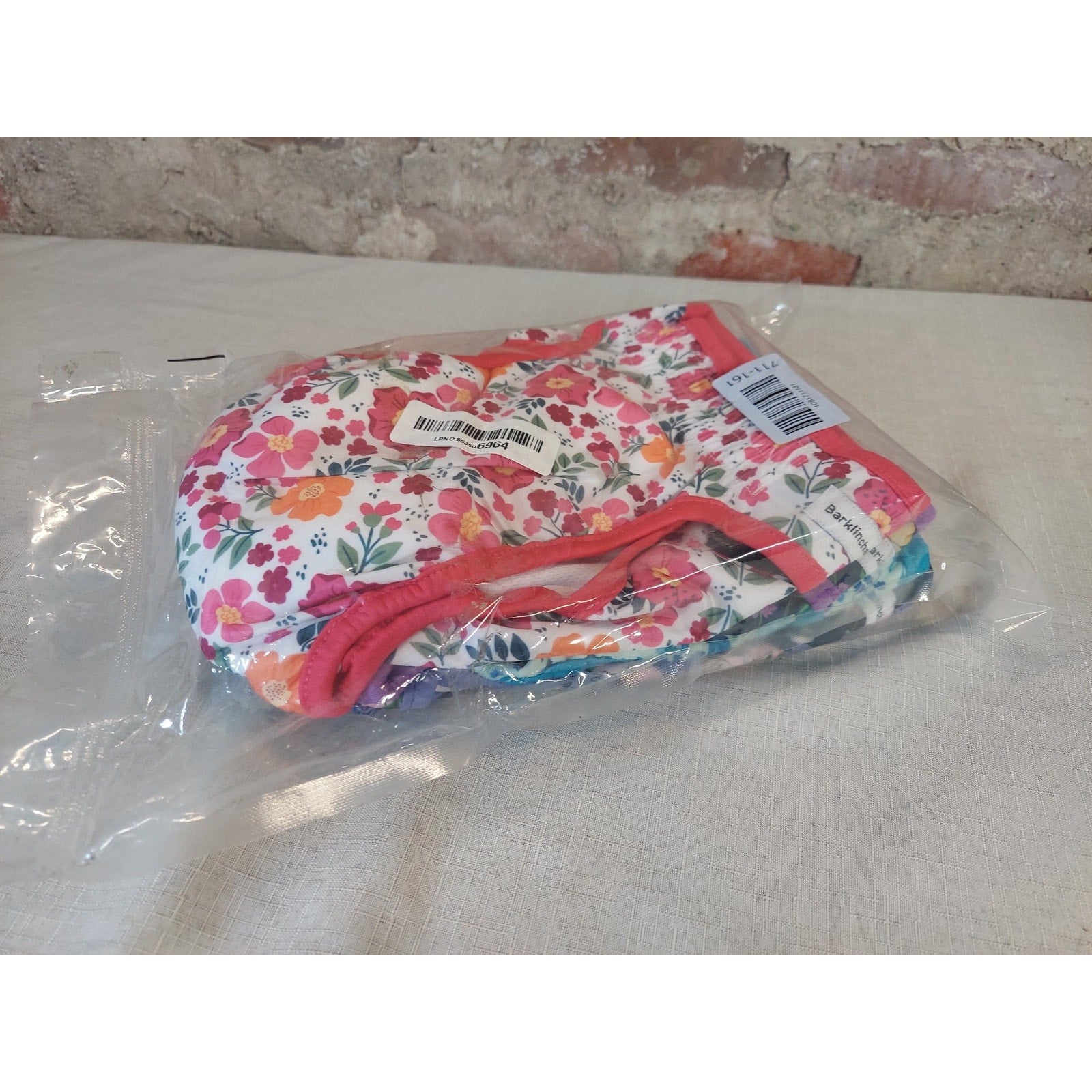 Barkling Female Dog Diapers L Large Washable Reusable 6 Pack Floral Multicolor