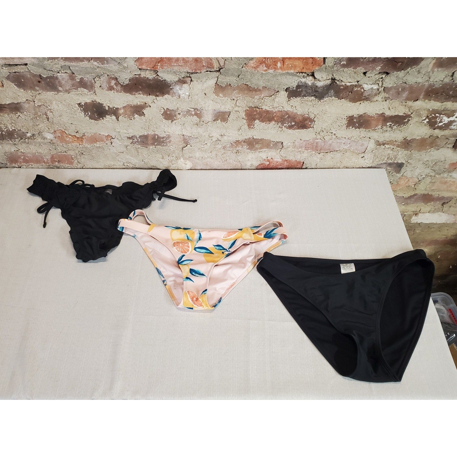 Mixed Lot - Bundle Womens Bikini Bottoms M Black Multicolor Lot Tie Side Printed