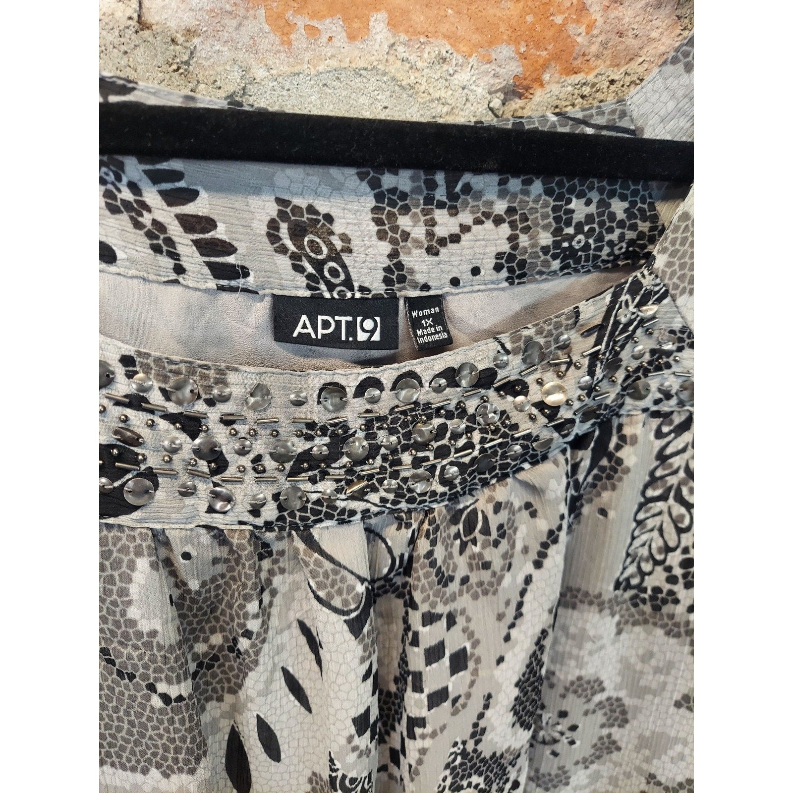 APT. 9 Womens Blouse 1X Paisley Print Black Gray White Sheer