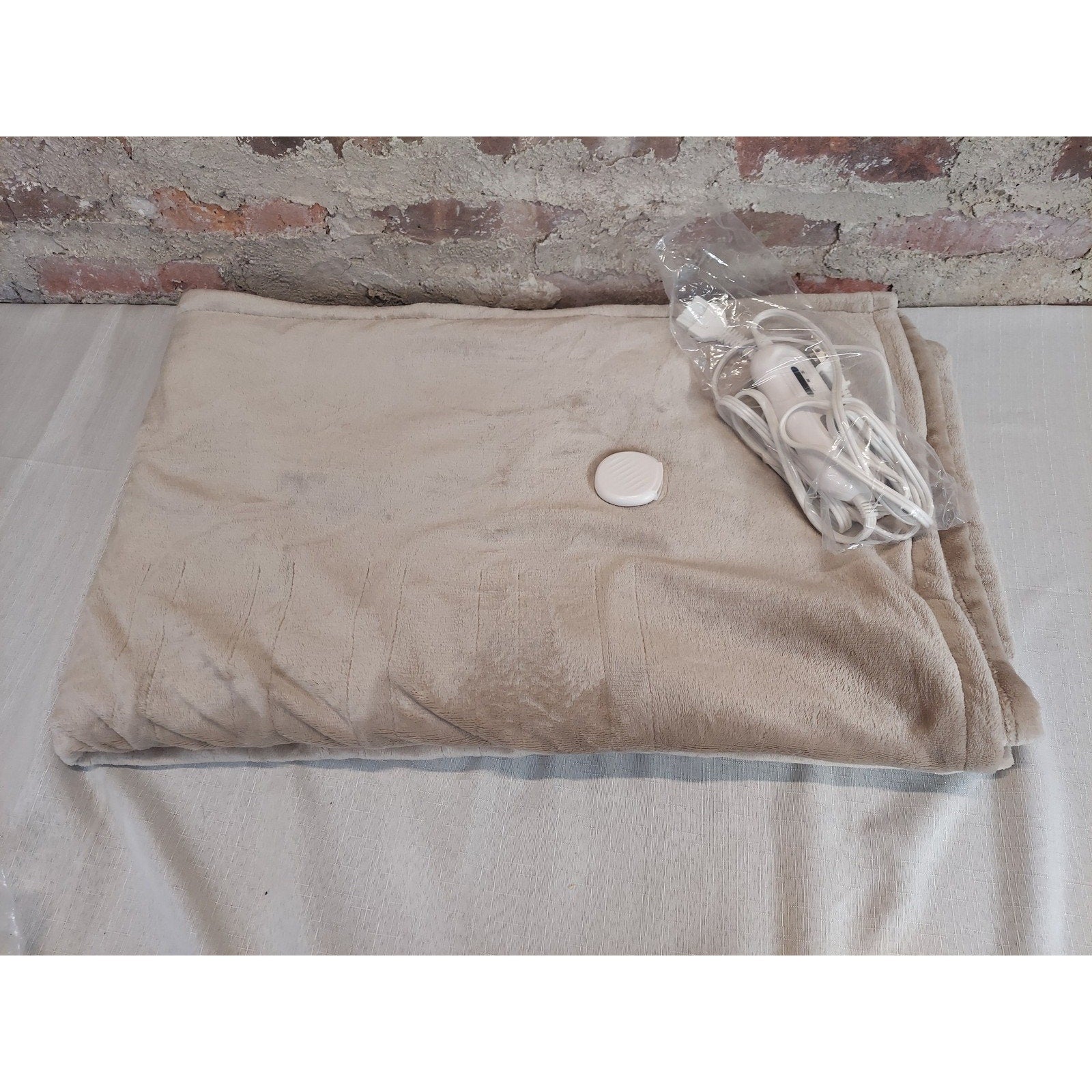 Heated Throw Electric Blanket 50x60 Inch Soft Plush Polyester ETL Certified