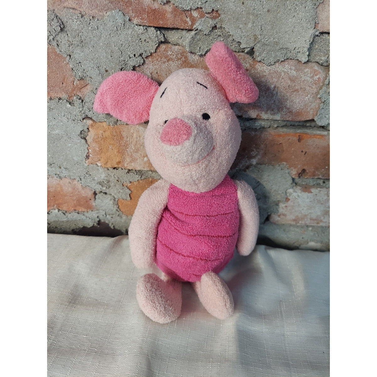 Disney Winnie Pooh Piglet Plush Stuffed Animal Pink Cuddly 12 Inch Toy