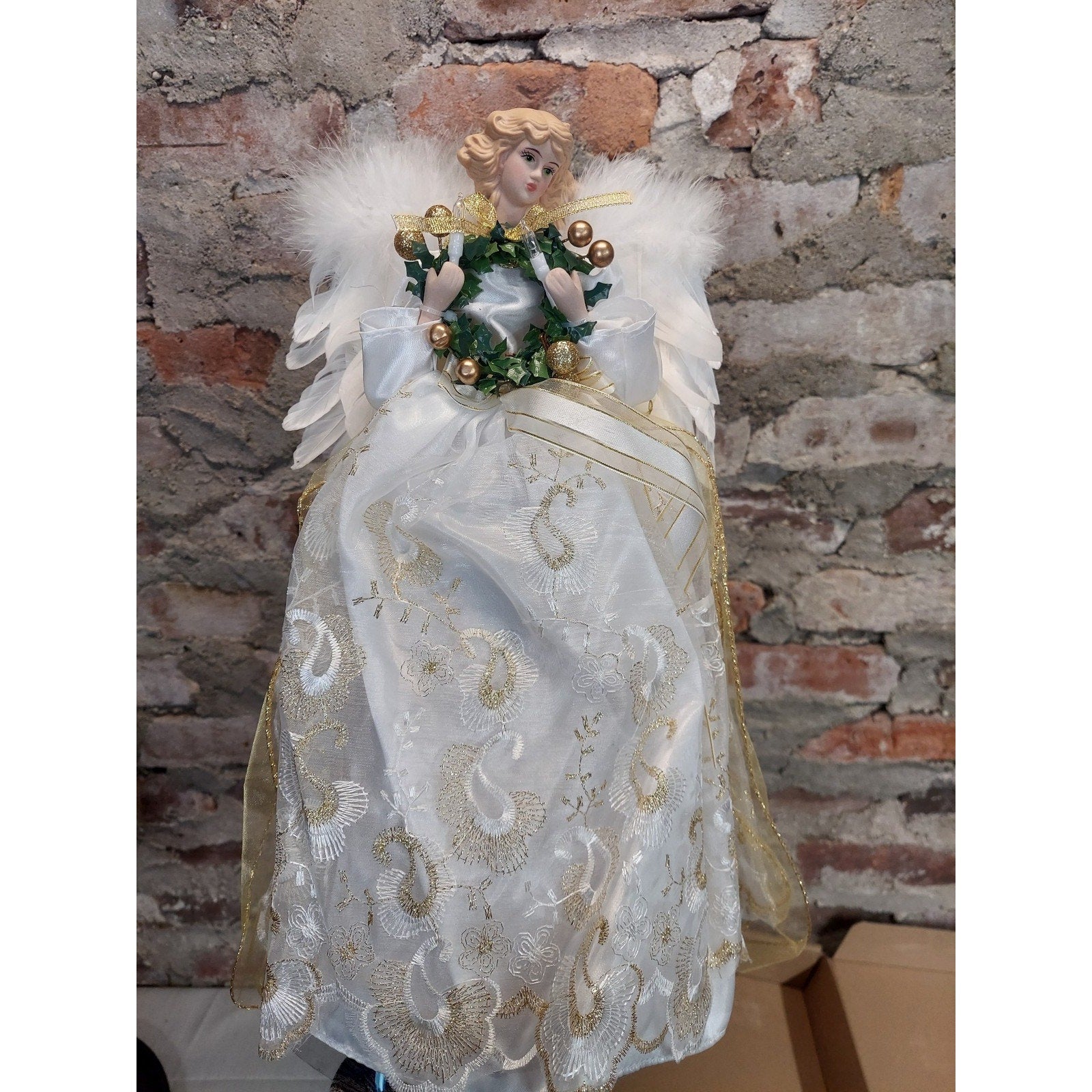 Christmas Tree Topper Angel White Gold Feather Wings Porcelain Head 15 Inch