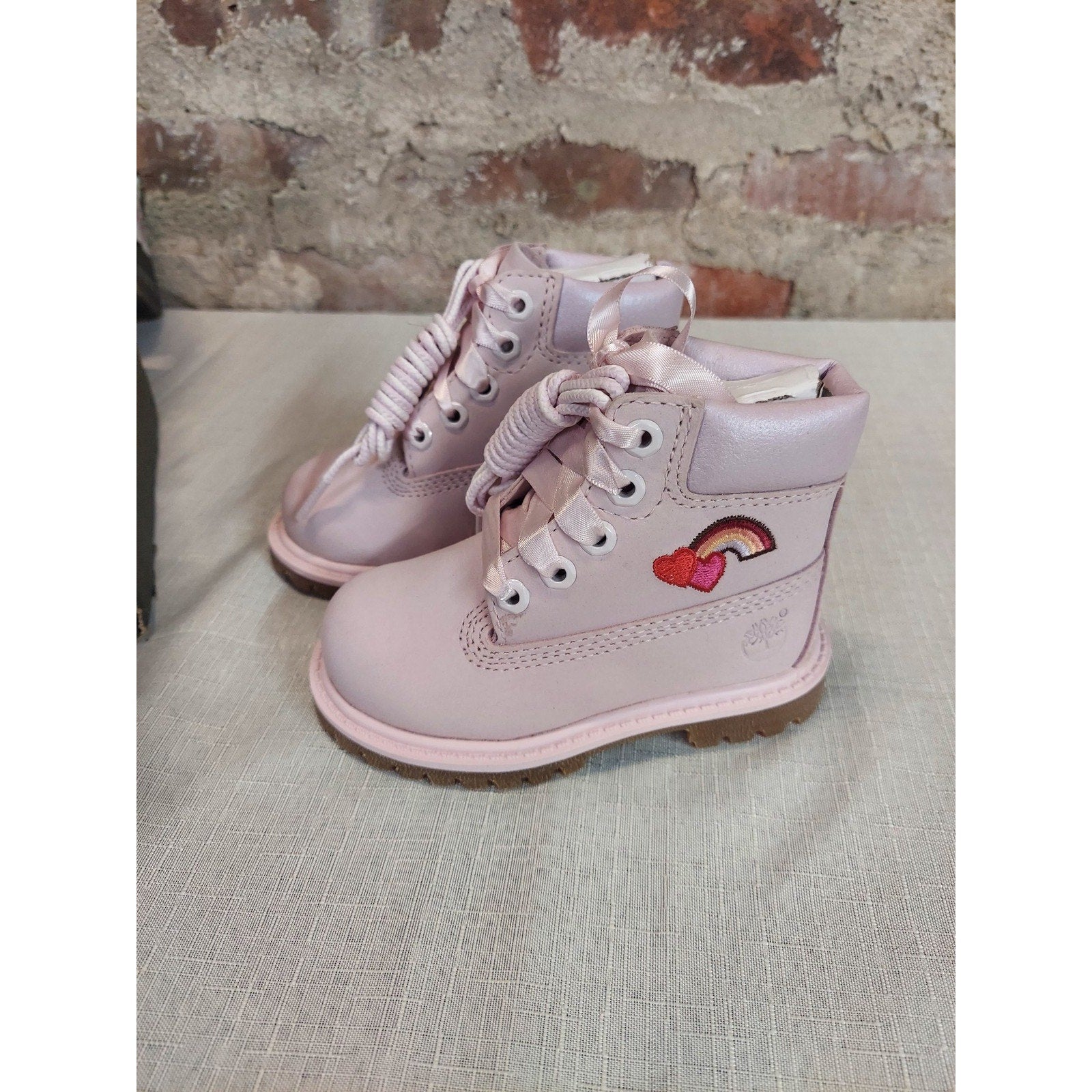 Timberland Toddlers Boots Size 5 Light Pink Waterproof Rainbow Heart Ribbon