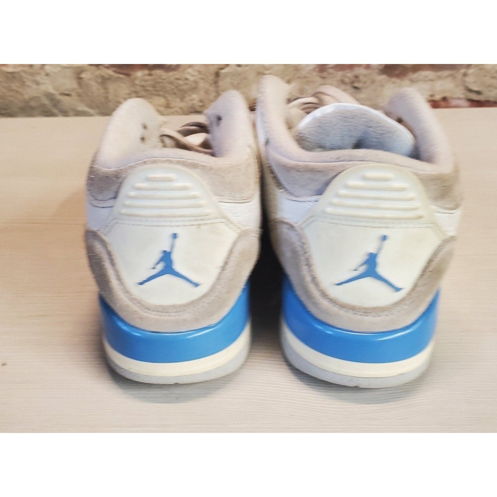 Jordan Sneakers Air Jordan 3 Retro UNC Youth 2Y White Blue Grey DM0966-101