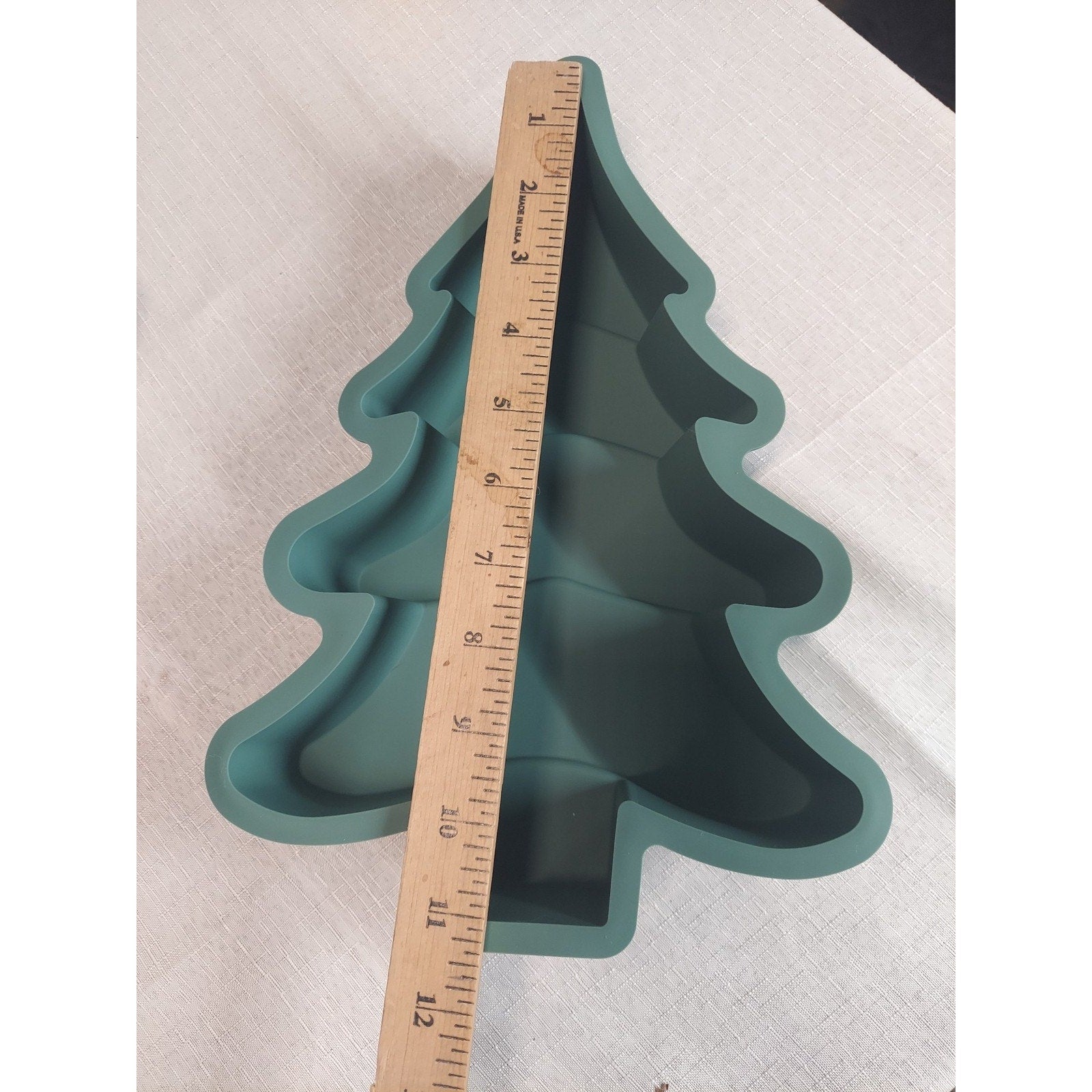 Christmas Tree Silicone Mold Baking Cake Jello Soap Craft Holiday Green 10 Inch