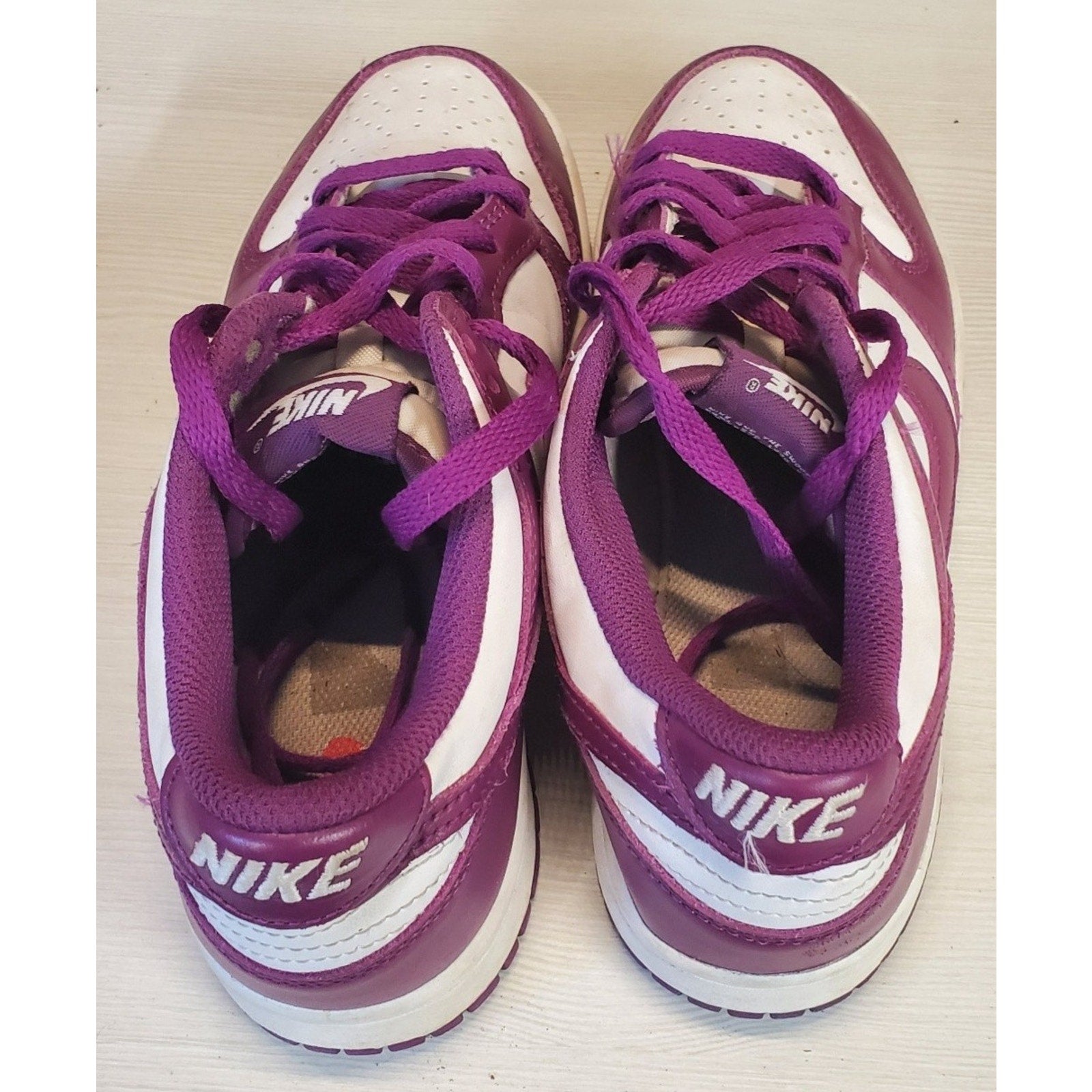 Nike Dunk Low Purple White Athletic Leather Sneakers 6Y Casual Fashion Shoes