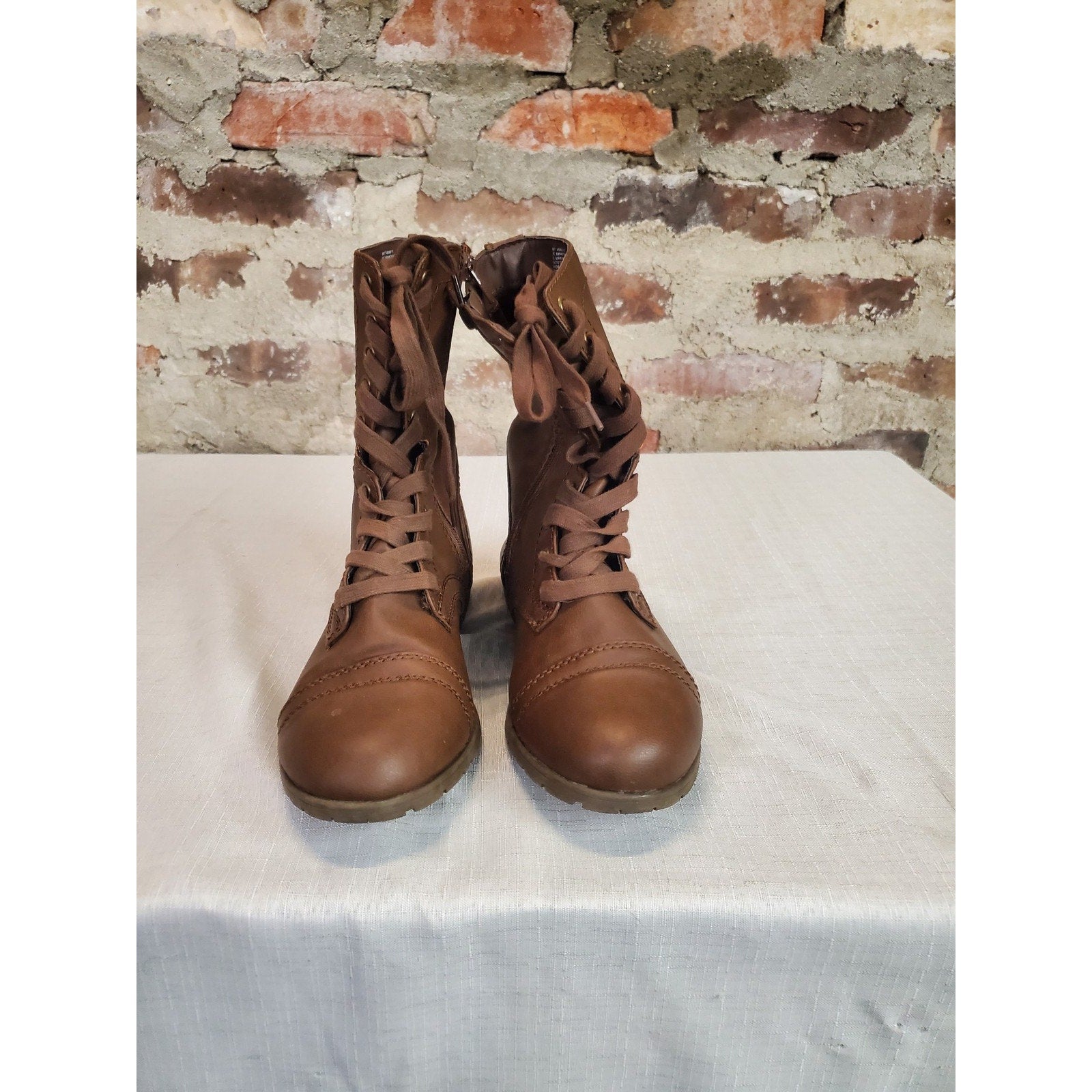 Time And Tru Womens Boots 8.5 Brown Lace Up Side Zip Cap Toe Combat Synthetic
