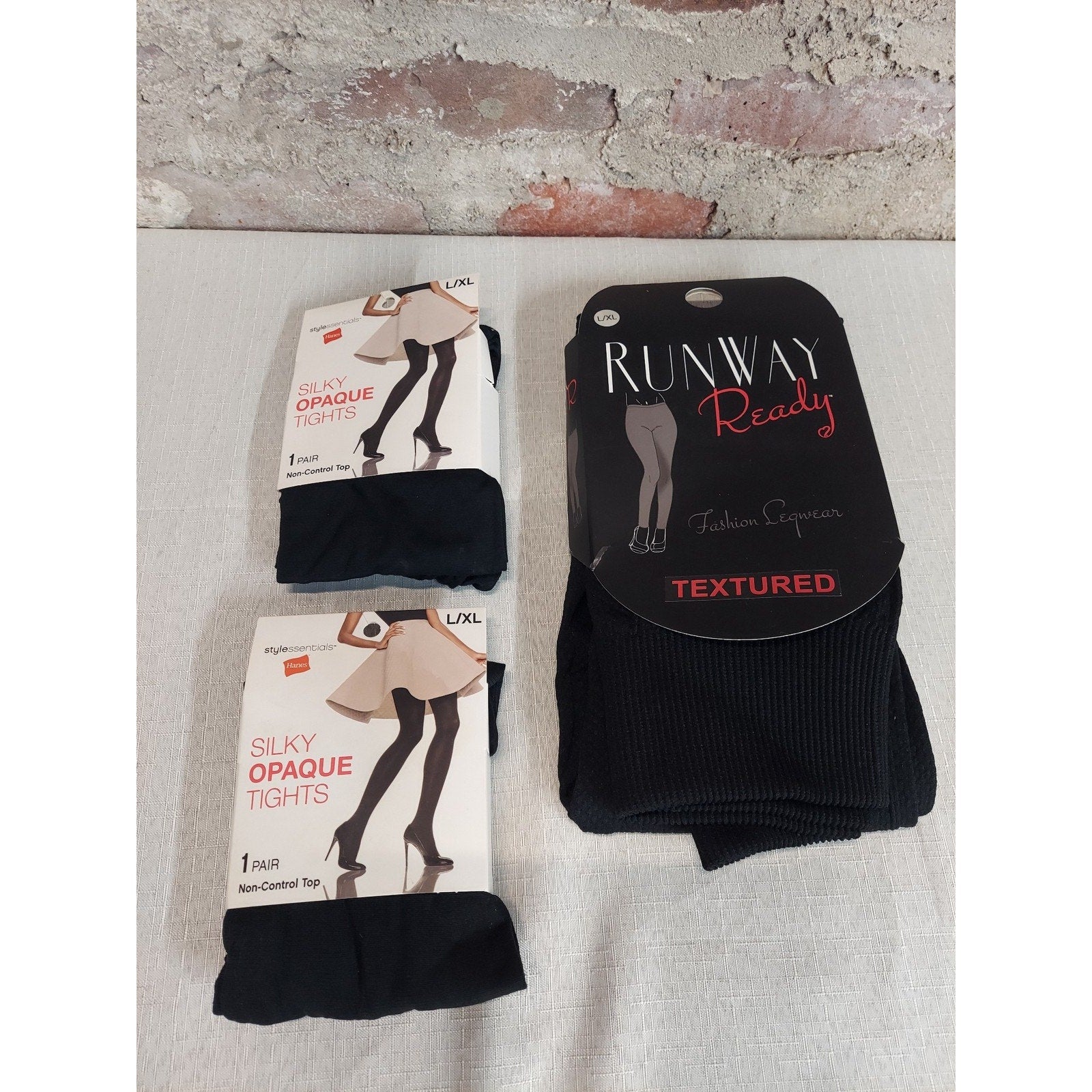 Hanes Style Essentials Silky Opaque Tights L XL Black Runway Ready Textured