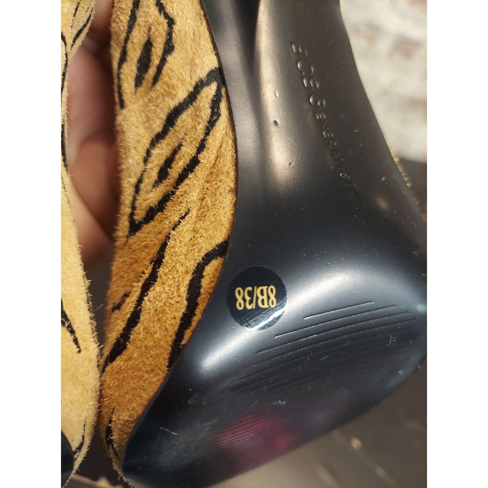 BCBG Generation Womens Pumps 8B Animal Print Platform High Heel Pointed