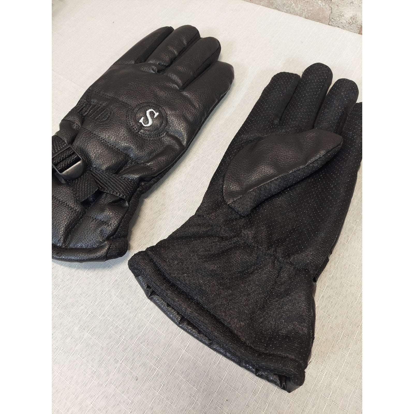 Unisex Winter Gloves Small Black Fleece Lined Faux Leather Warm Adjustable Strap