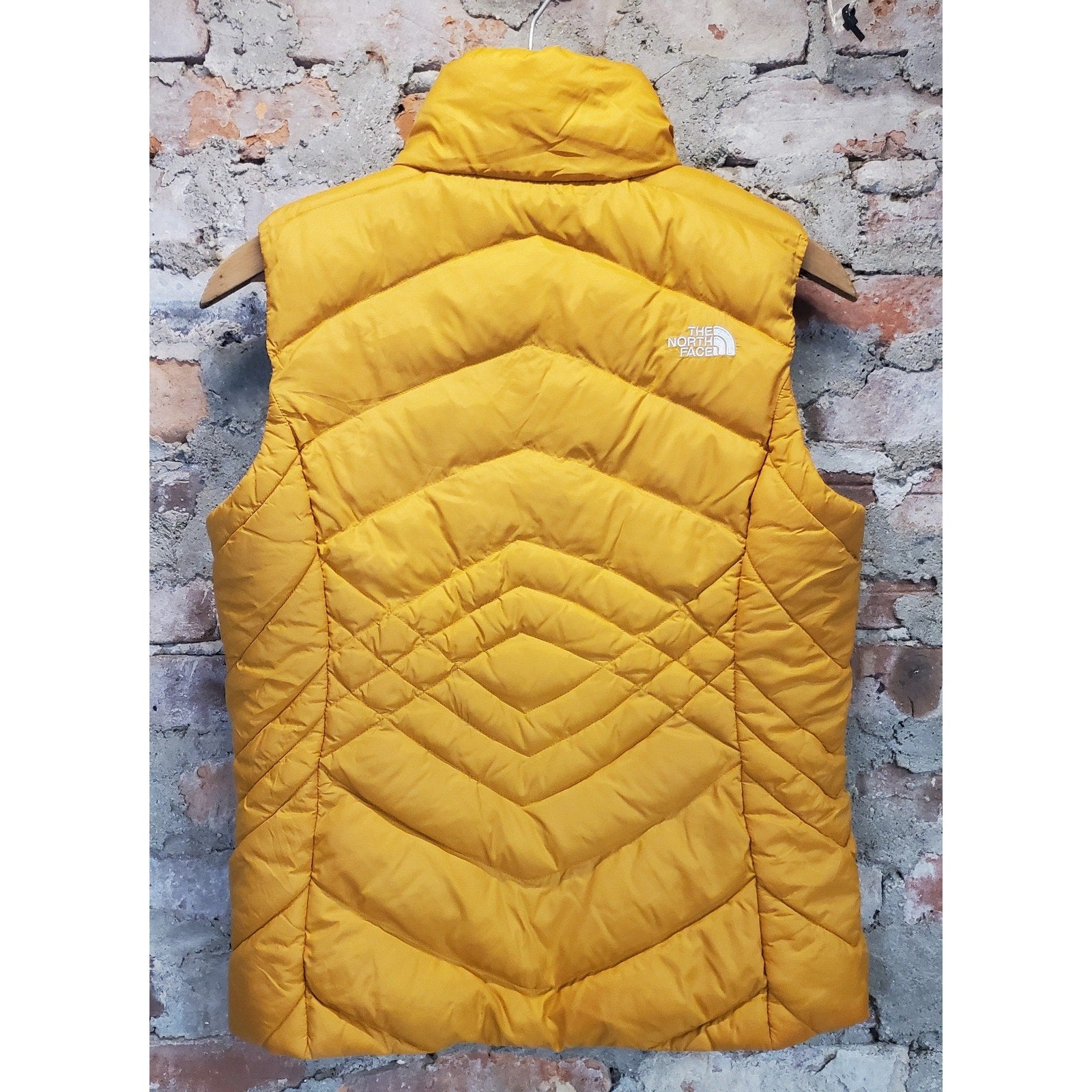 The North Face Womens Puffer Vest Yellow Small 550 Fill Power Insulated