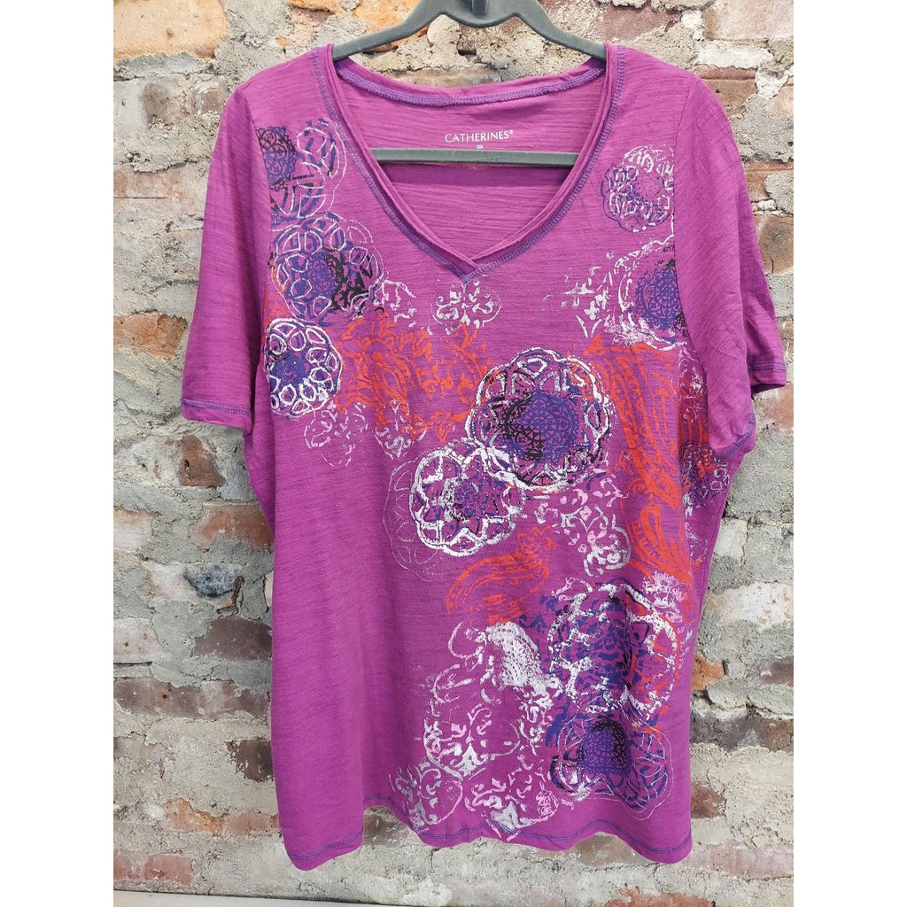 Catherines Womens Plus T-Shirt Size 0X 14/16W Purple Floral Paisley V-Neck Tee