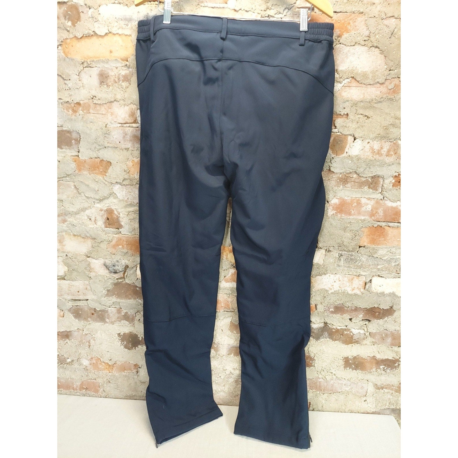 Mens Hiking Pants XL Navy Blue Fleece Lined Zipper Pockets Ankle Zips Snow