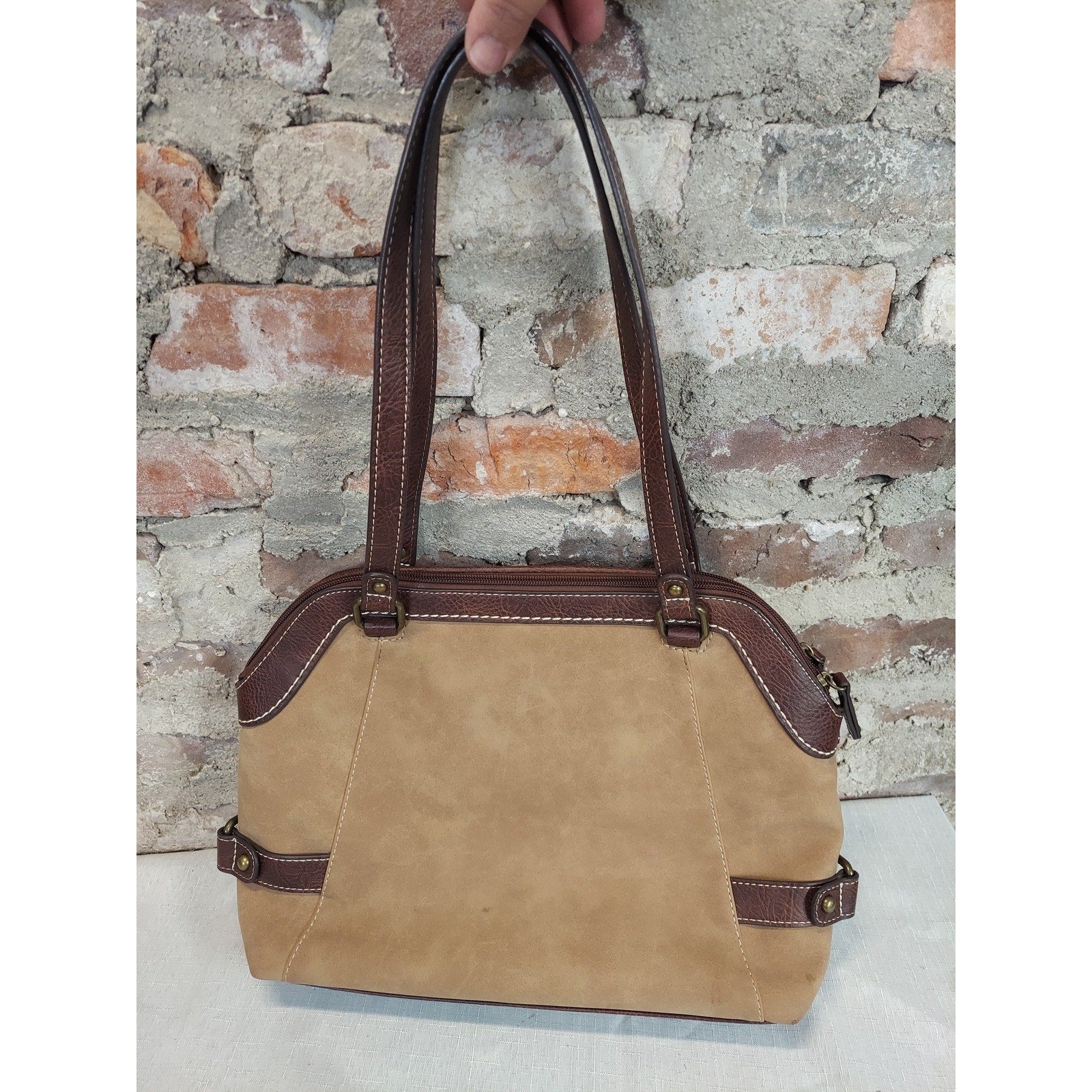b.o.c. Womens Shoulder Bag Brown Faux Leather Trim Contrast Stitching Zip Top